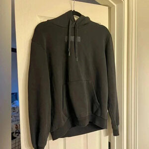 Puma black men’s sweatshirt size M